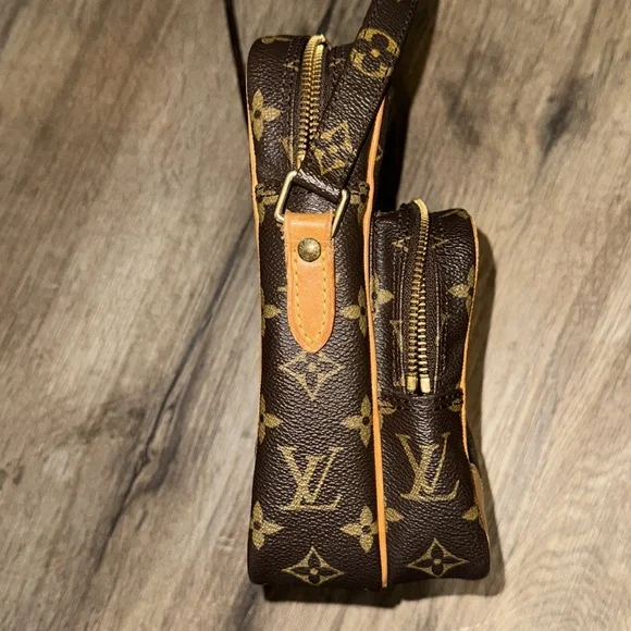 Vintage LOUIS VUITTON Amazone 22 Coated Canvas Crossbody Bag